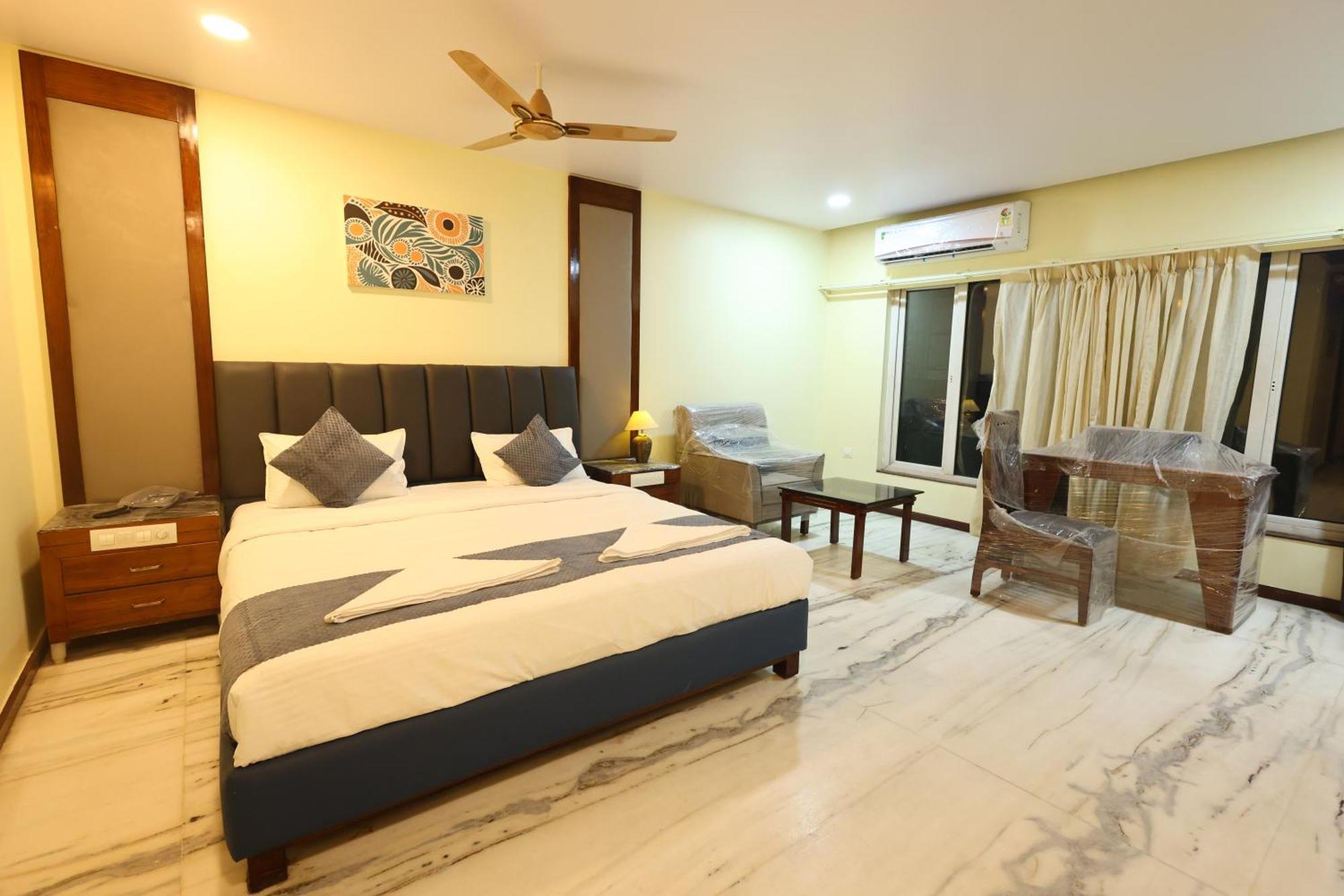 Lj Dadi'S Grand Hotel Visakhapatnam Bagian luar foto