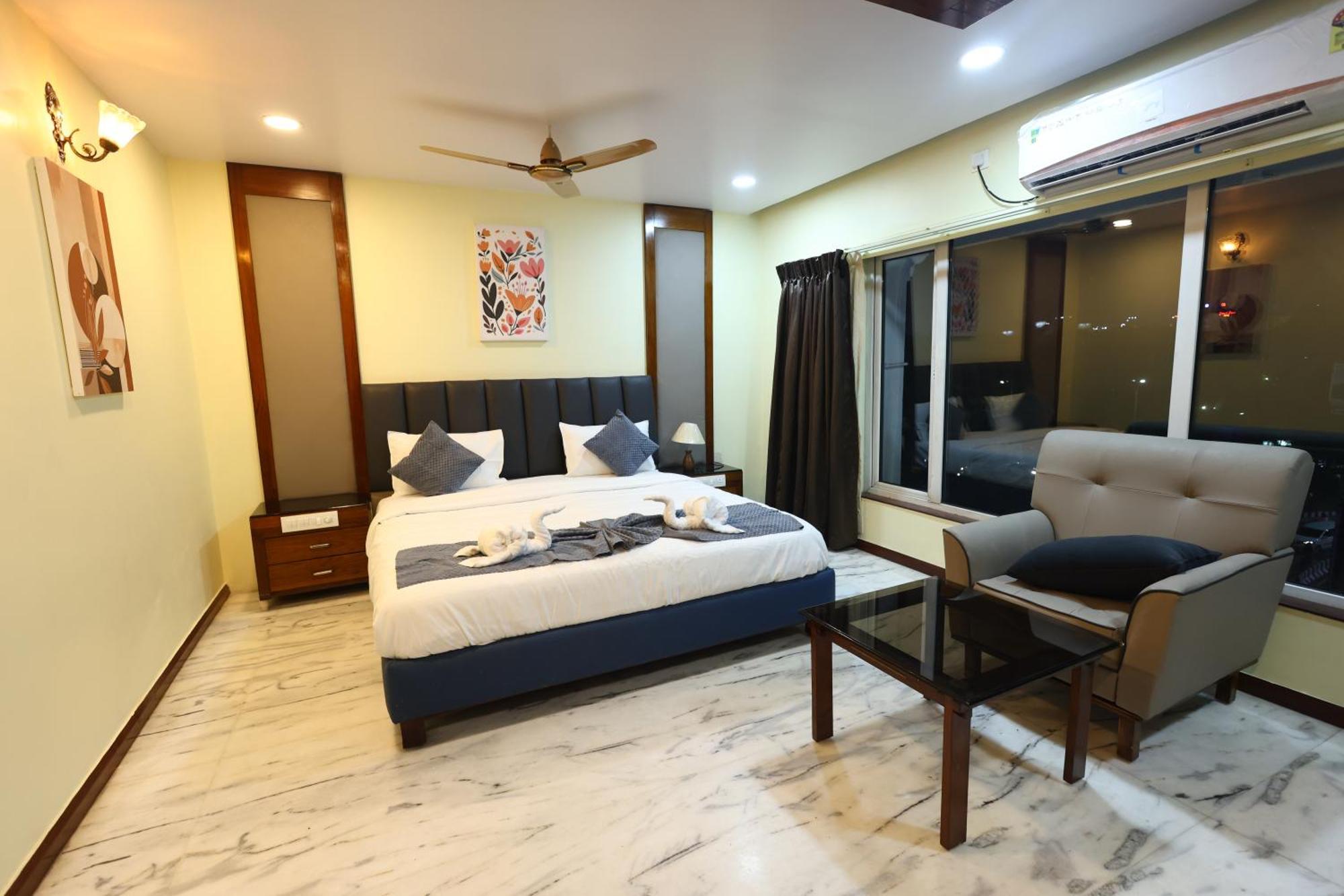 Lj Dadi'S Grand Hotel Visakhapatnam Bagian luar foto