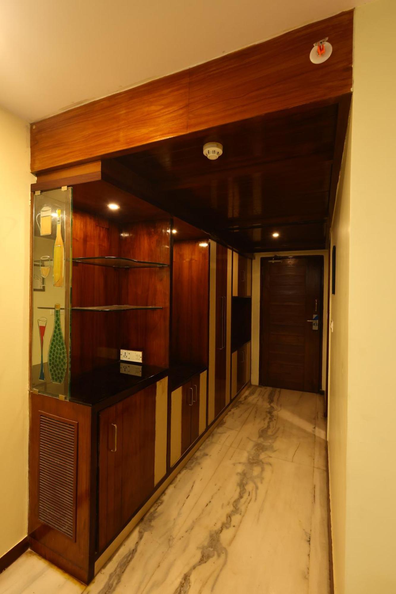 Lj Dadi'S Grand Hotel Visakhapatnam Bagian luar foto