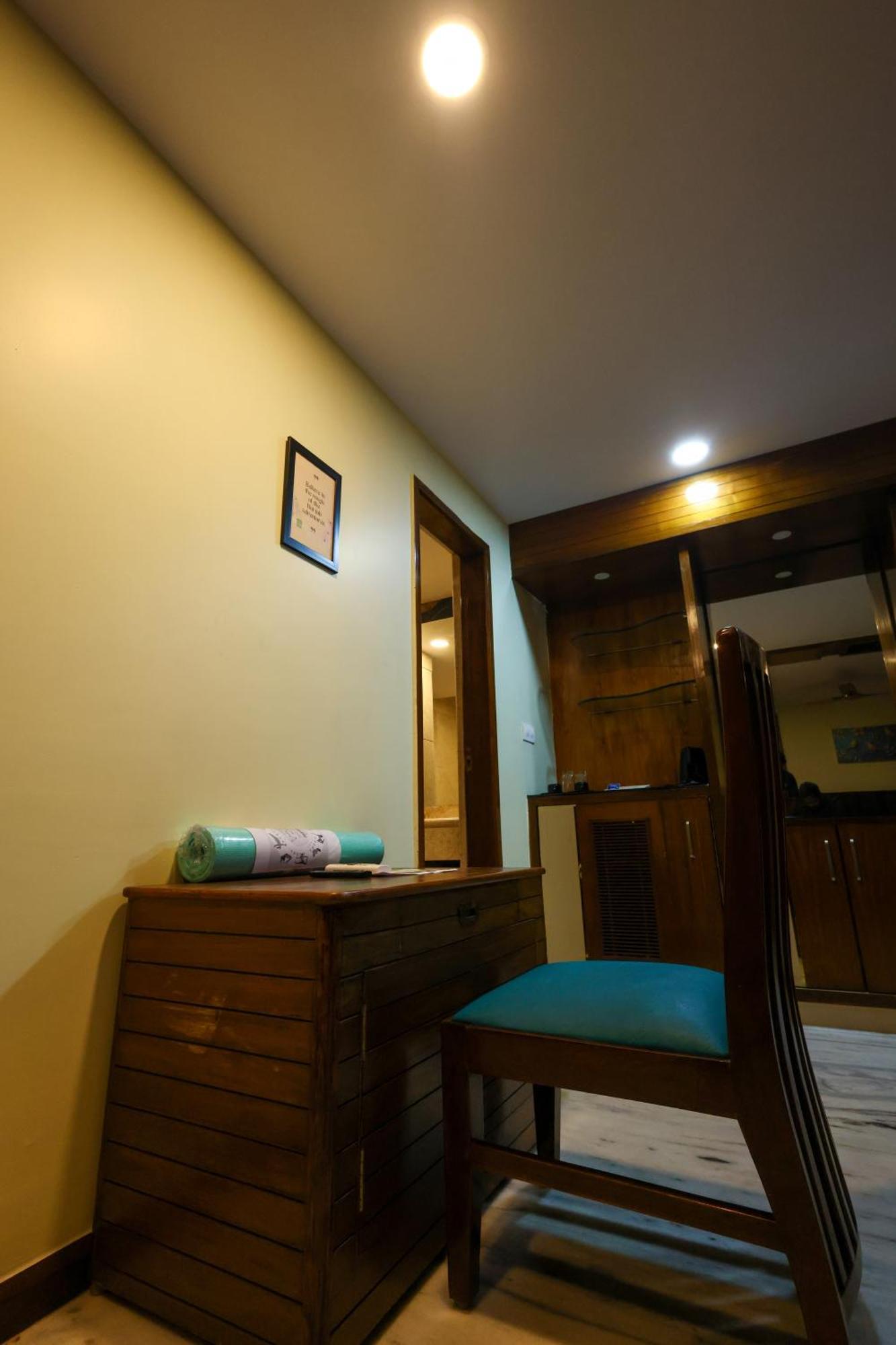 Lj Dadi'S Grand Hotel Visakhapatnam Bagian luar foto
